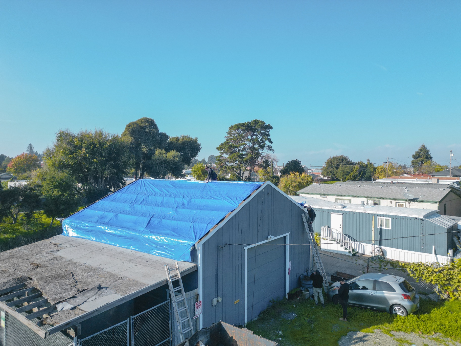 Roof fully tarped before the next build stage